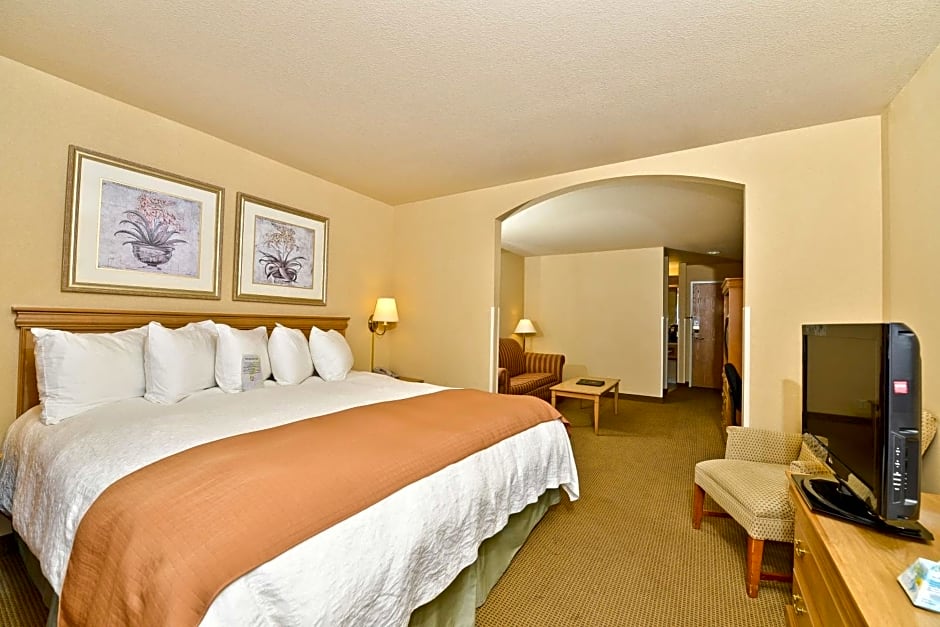 Best Western Plus Caldwell Inn & Suites