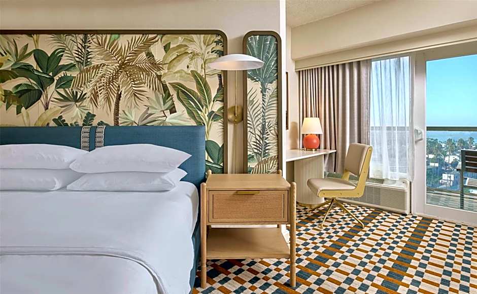 Hyatt Centric Delfina Santa Monica
