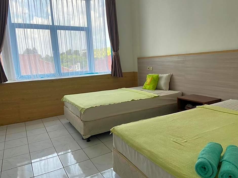 Hotel Huswah Airport