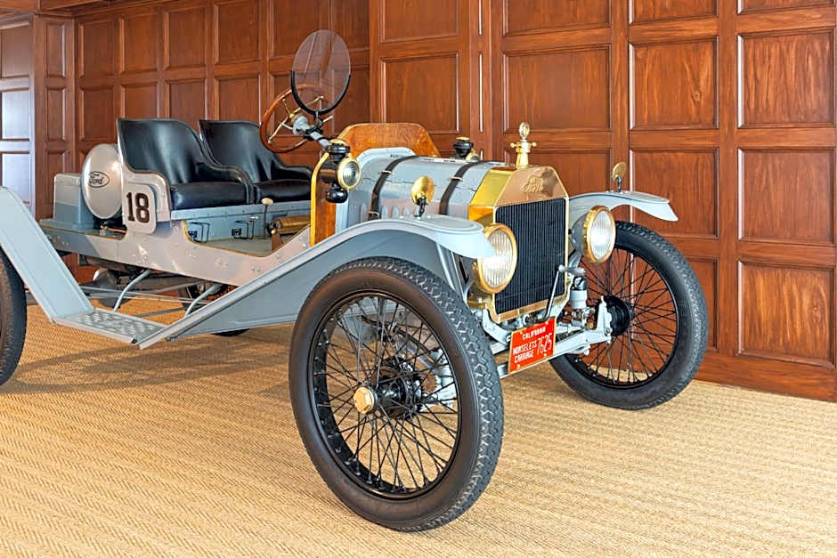 Grand Galvez Resort, Autograph Collection