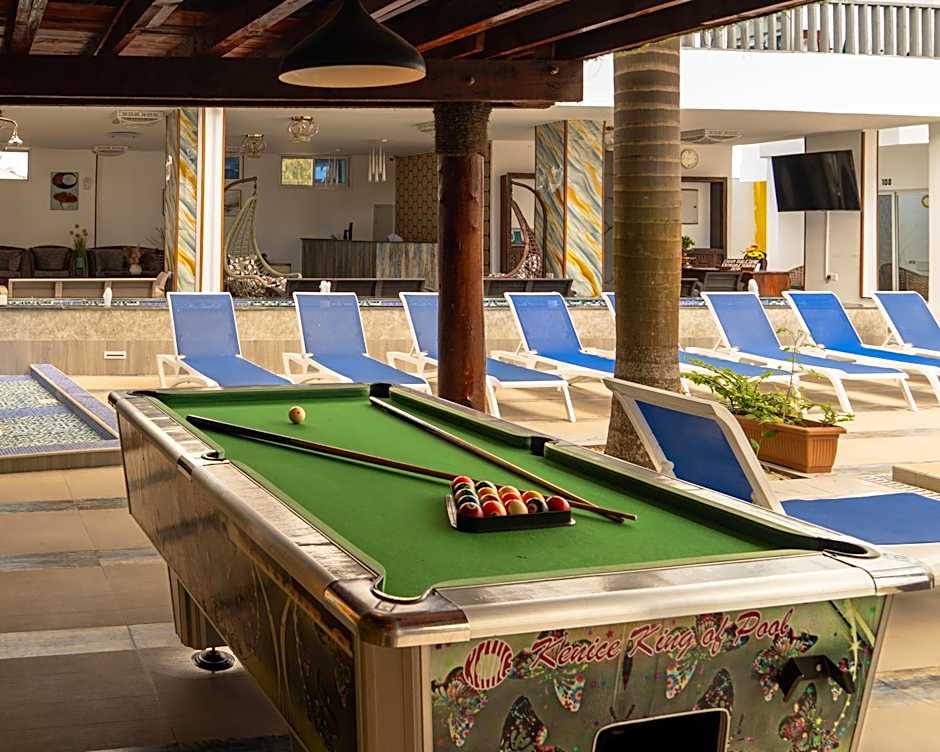 Golden Hotel