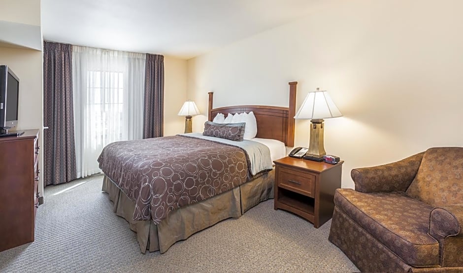 Staybridge Suites El Paso Airport Area