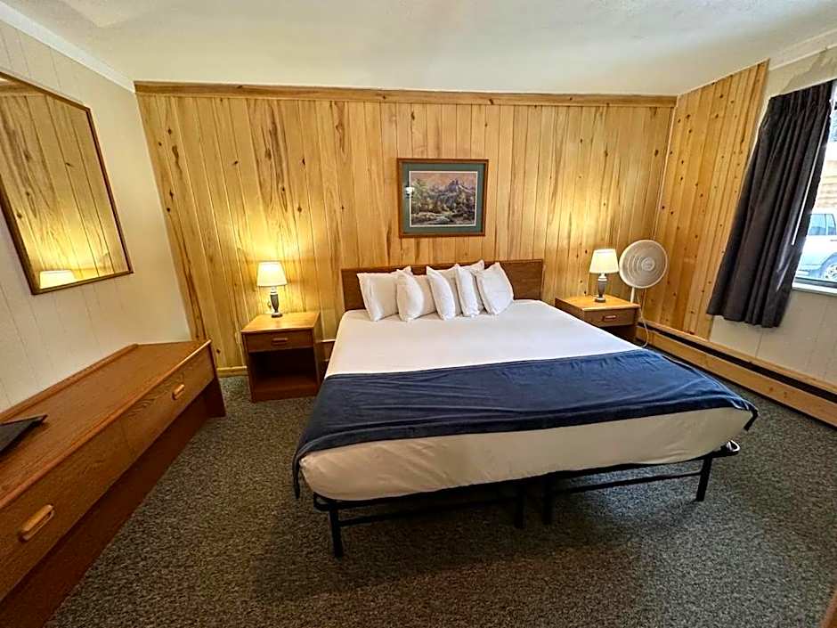 Ute Bluff Lodge, Cabins and RV park