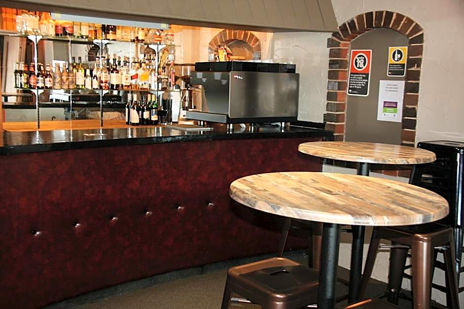 Jindy Inn