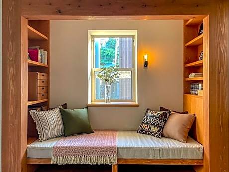 Historic Kamakura! Live between shrines/temples