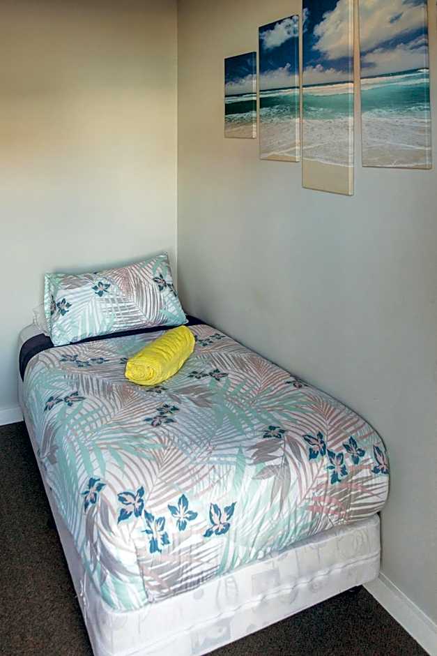 Finlay Jack's Backpackers