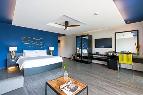 Deluxe Double or Twin Room with Balcony
