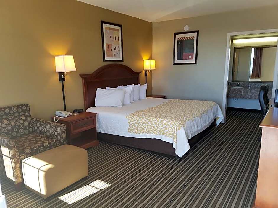 Days Inn by Wyndham Leesville