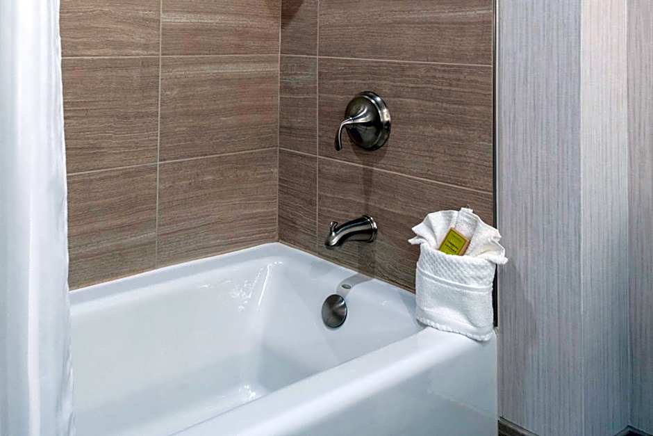 DoubleTree by Hilton Hotel Burlington Vermont