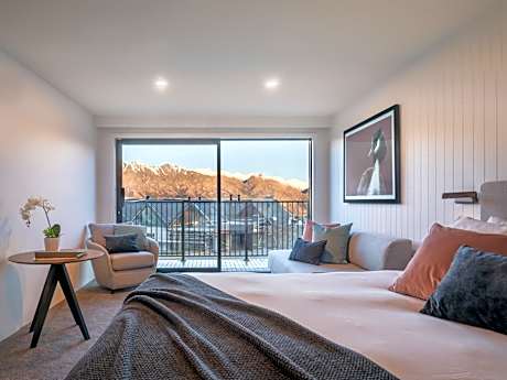 King Room – Remarkables – Mountain View