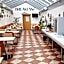 Hotel Claris