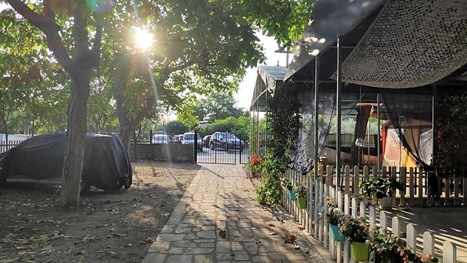 Camping Mitikas and Bungalows