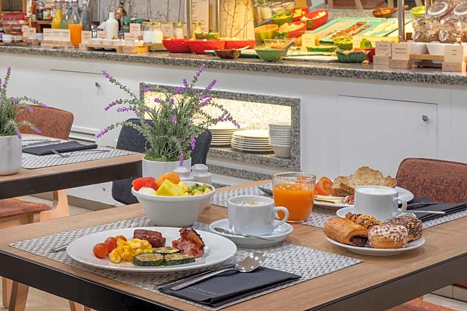 Catalonia Puerta Del Sol