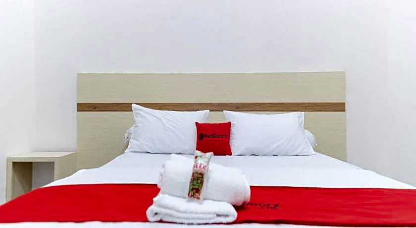 RedDoorz Syariah @ Jalan Ir Haji Juanda Jambi