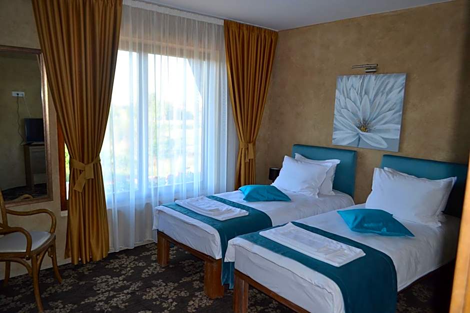 Garni Hotel Chicha - Winery ŠKRBIĆ