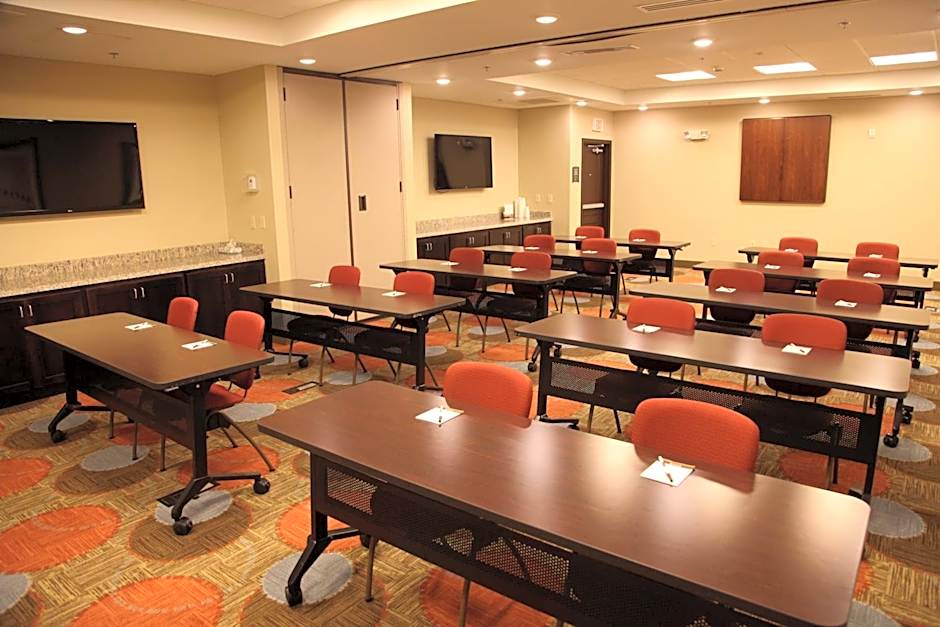 Staybridge Suites Grand Forks By IHG