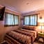 Sunsets at Summit 108b, free WI-FI, parking and AC