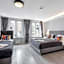 Six Suites, Old Town
