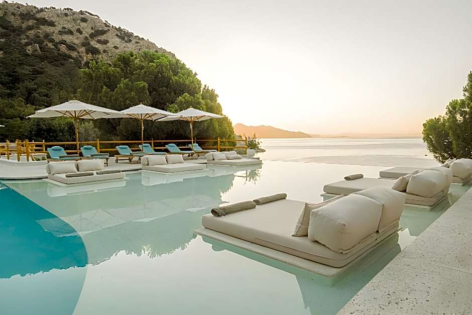 Perios Beach House - Adults Only