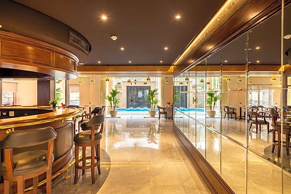 Maran Residence