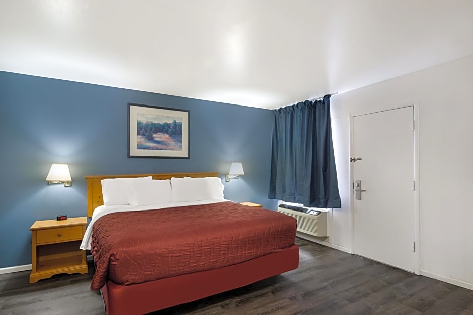 Rodeway Inn & Suites Sidney Historic Downtown I-80