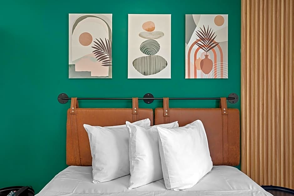 Hollywood Le Bon Hotel