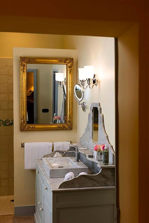 Château de Collias - Maison de Vacances