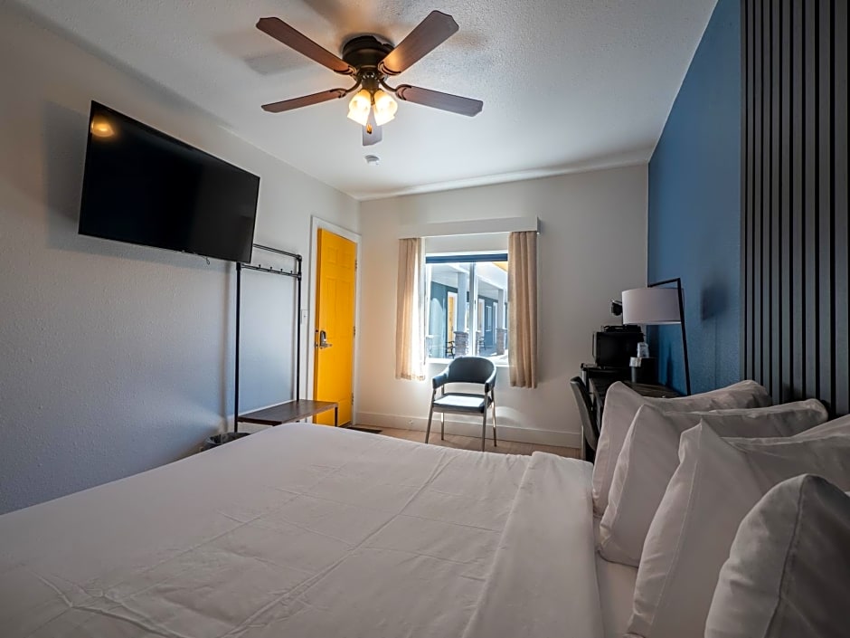 Balanced Rock Inn