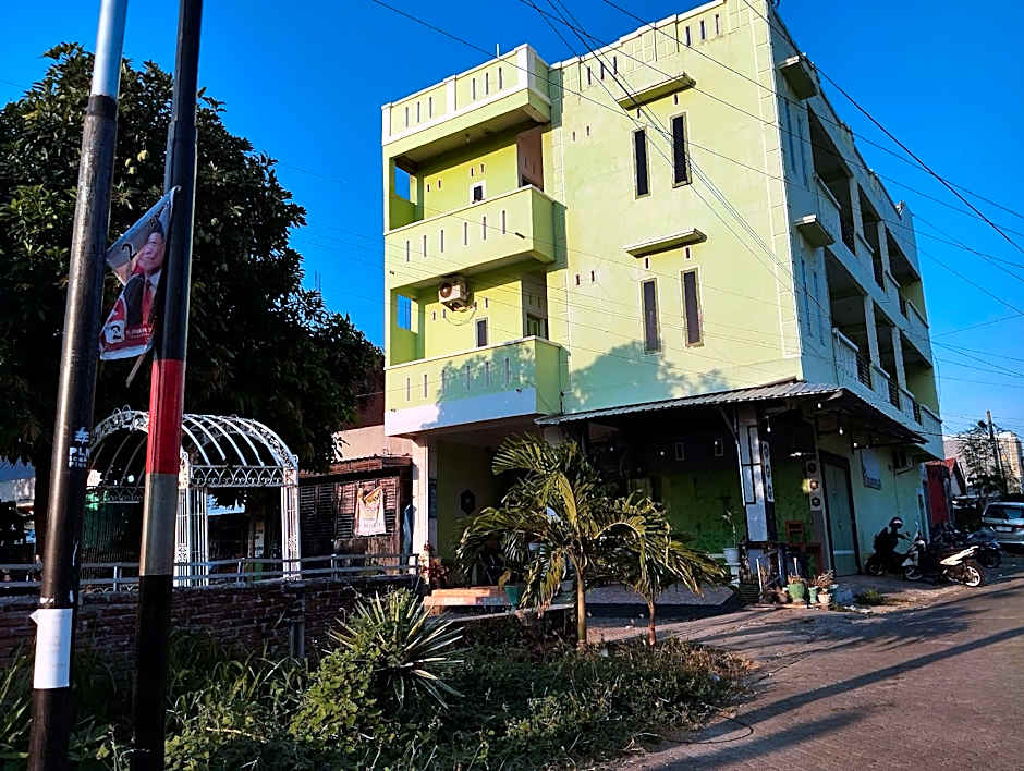 Hotel O Penginapan Permata Hijau Syariah Near Bukit Teletubbies