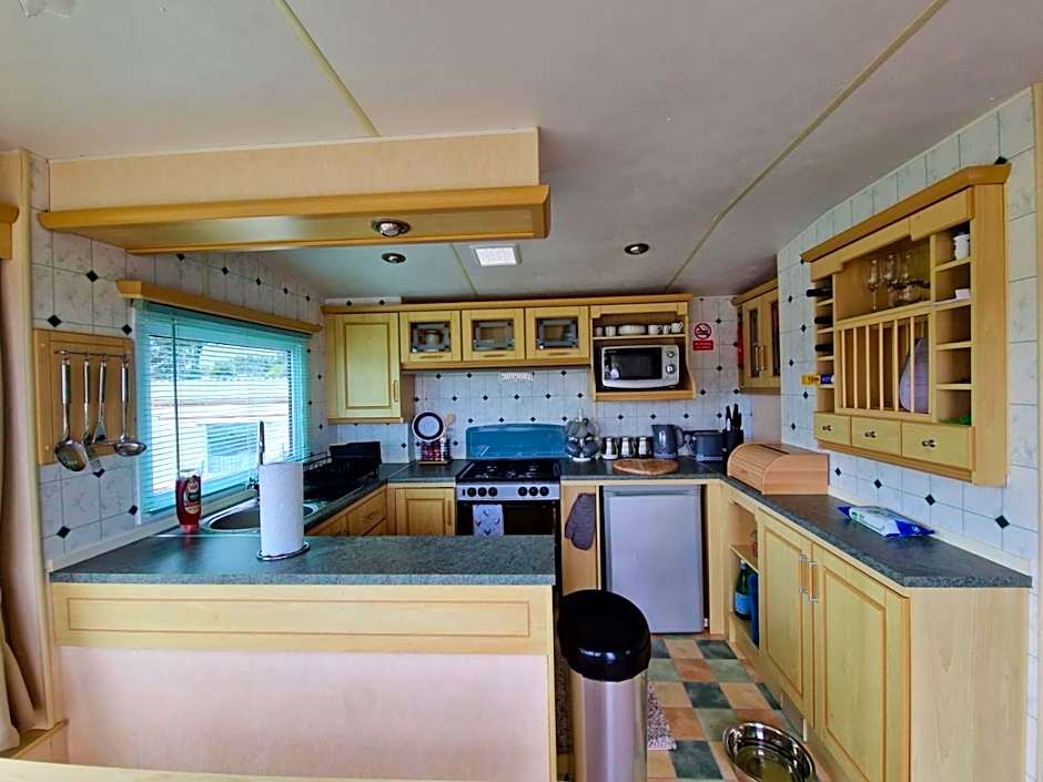 Haven on the Hill 2 Bed Caravan with Town Views of Aberystwyth F7