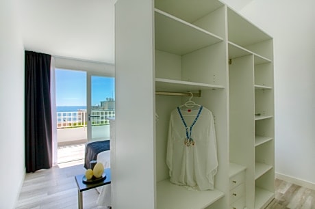 Plus Superior Double or Twin Room with Sea View