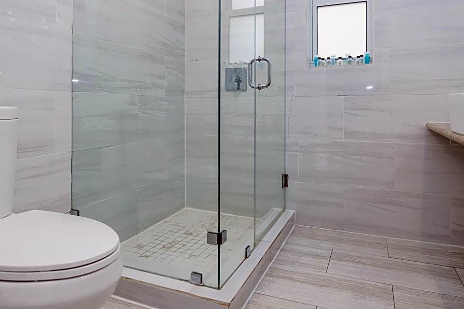 Beachside All Suites Hotel