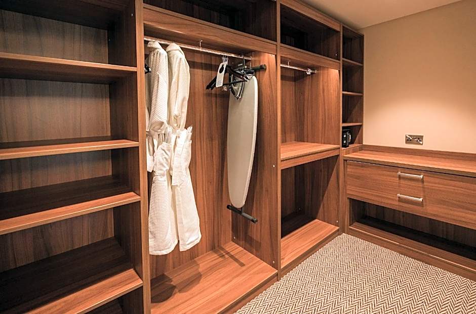 Dunadry Hotel And Gardens