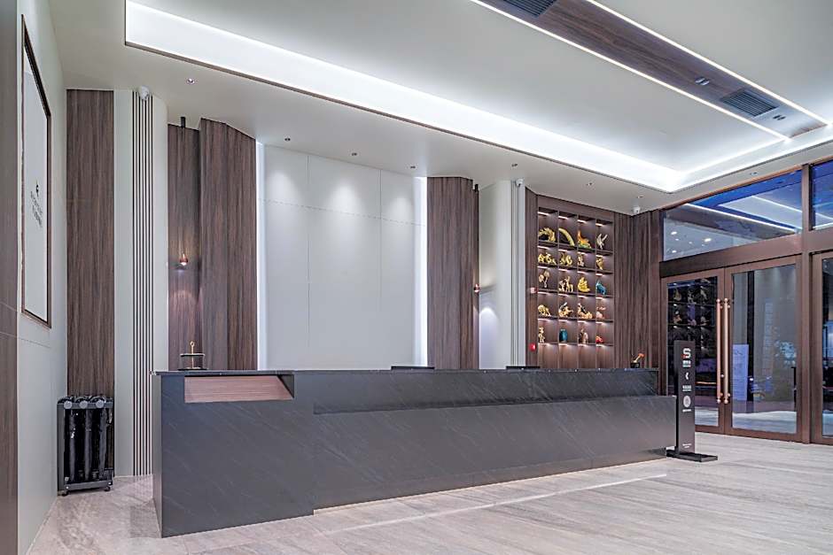 Rezen Select Hotel Suining