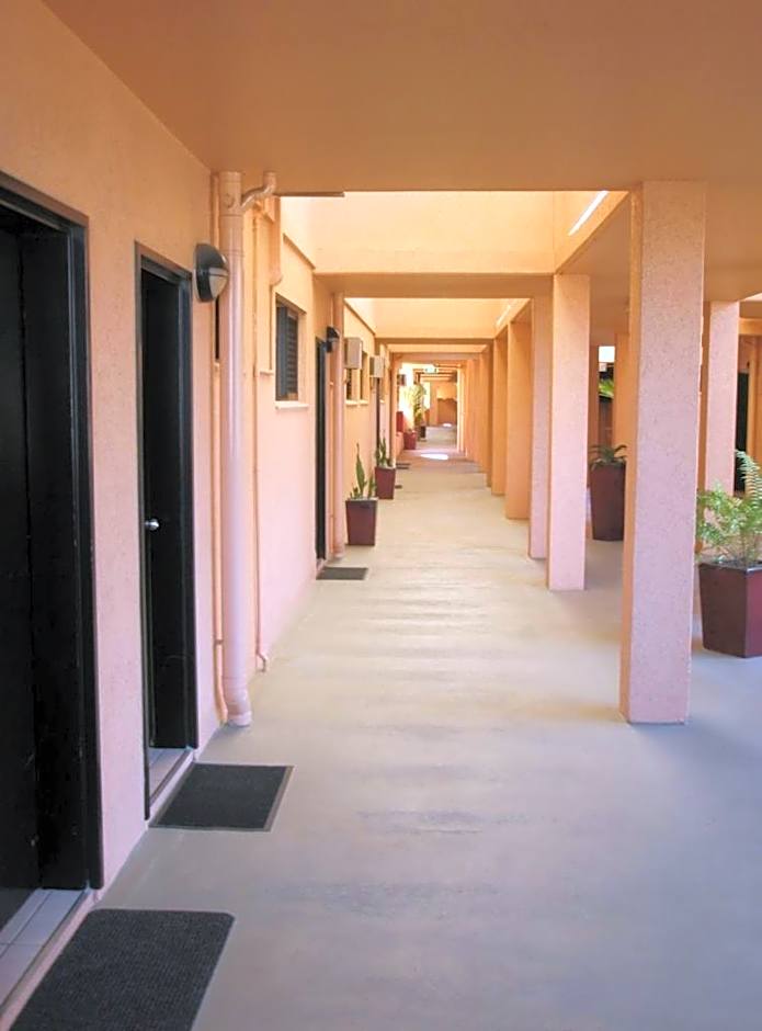 Central Plaza Apartments
