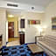 Holiday Inn Express and Suites Columbia University Area By IHG