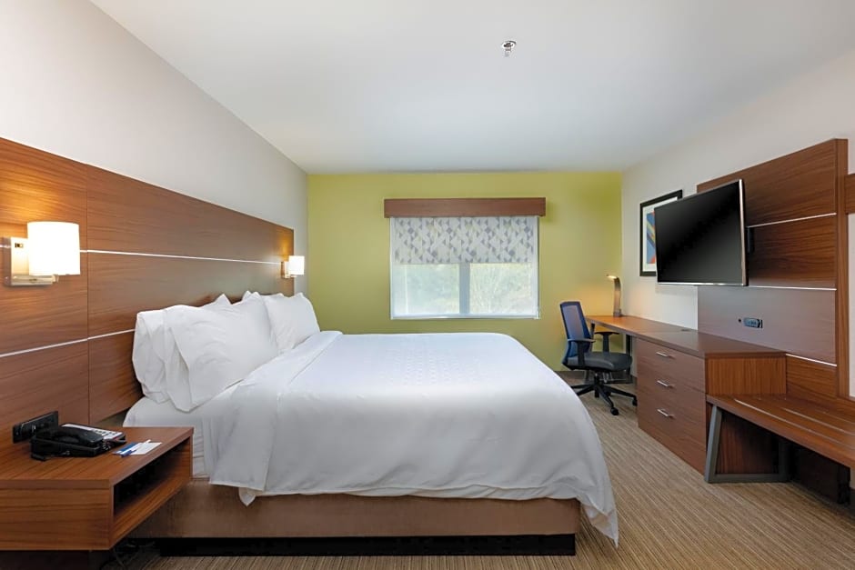 Holiday Inn Express Alpharetta - Roswell By IHG