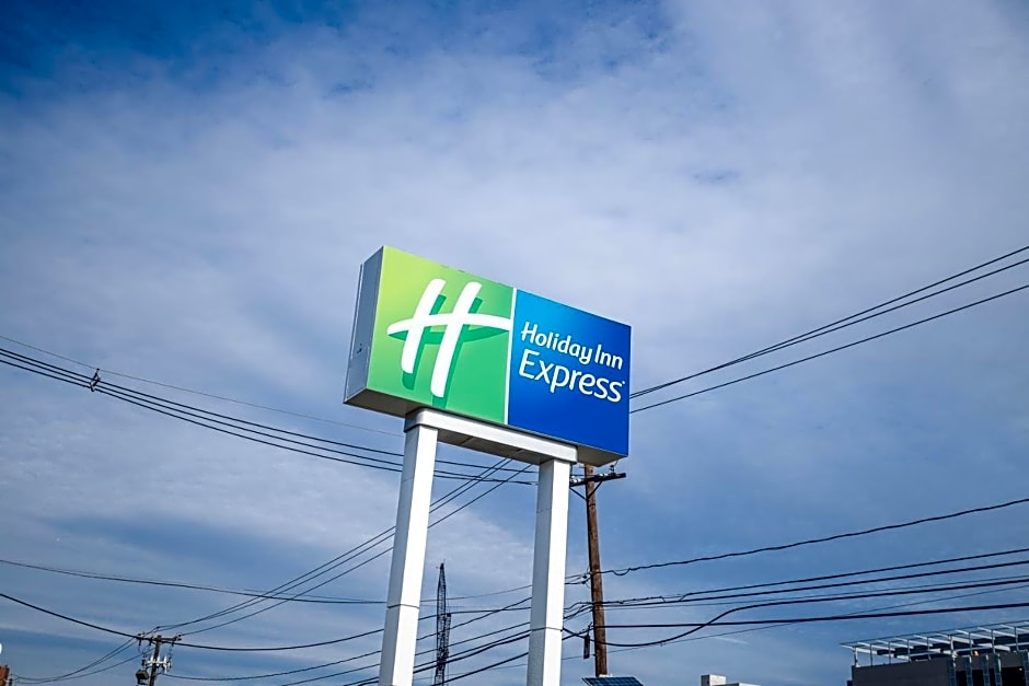 Holiday Inn Express - Newark Airport - Elizabeth, an IHG Hotel