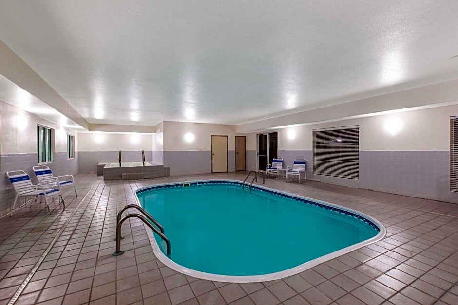La Quinta Inn & Suites by Wyndham Lincoln