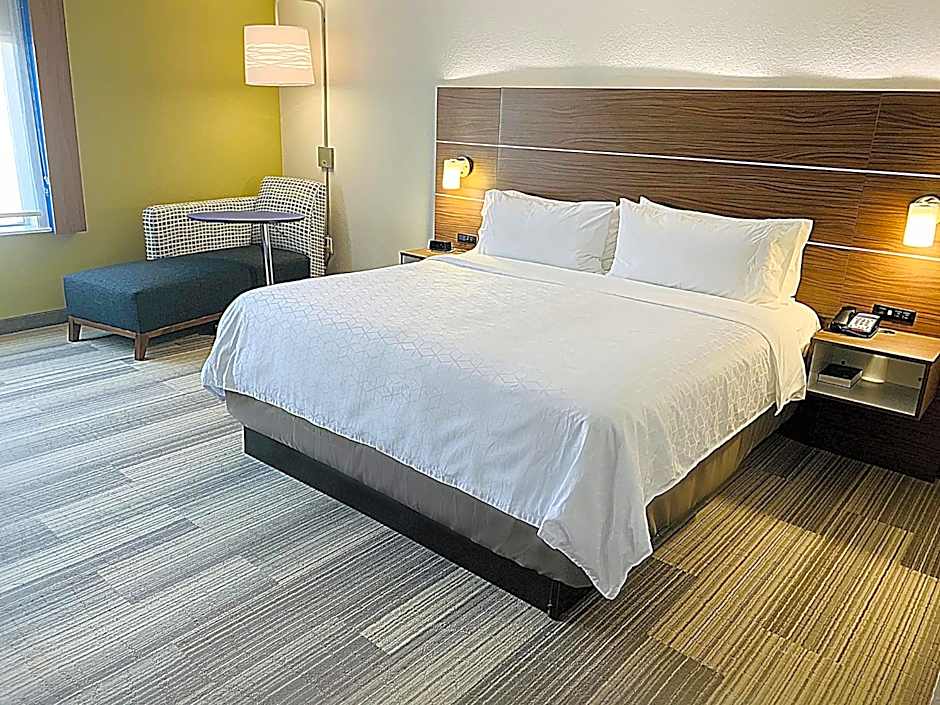 Holiday Inn Express & Suites Moore By IHG