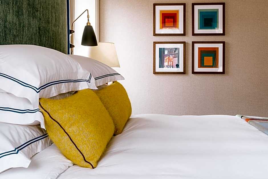 Eleven Revelstoke Lodge