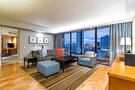 Grand Deluxe Two-Bedroom King
