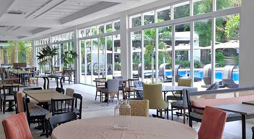 Pontefino Hotel And Residences