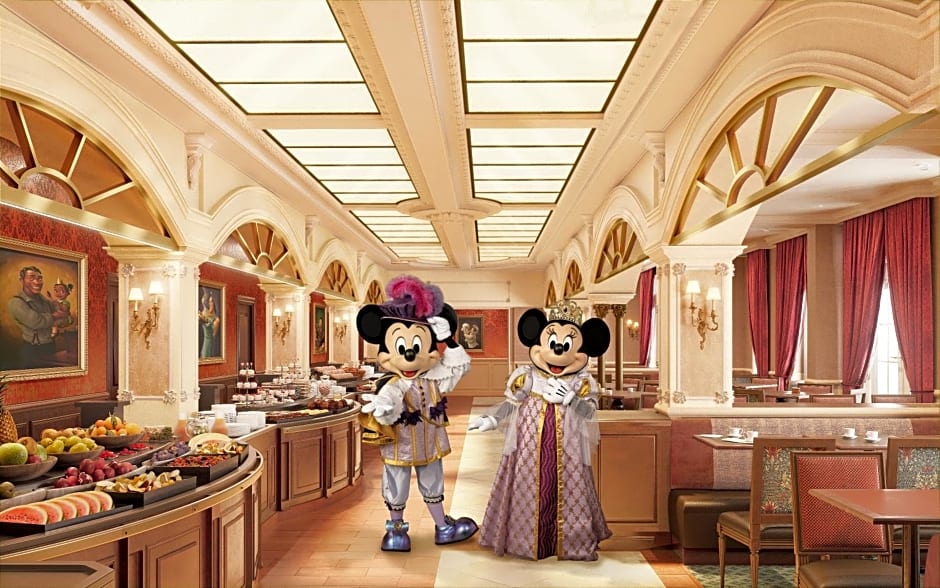 Disneyland® Hotel