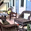 Amancio's Balai - Near Airport, Capitol, City!