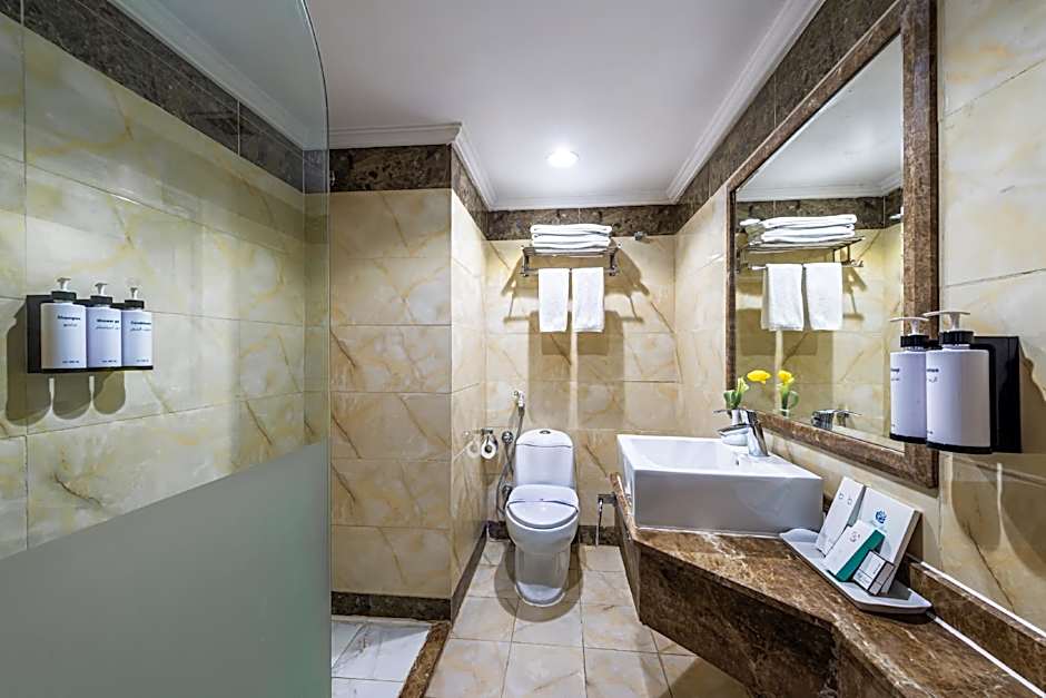 Golden Tulip Al Shakreen