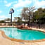 Days Inn by Wyndham San Antonio at Palo Alto