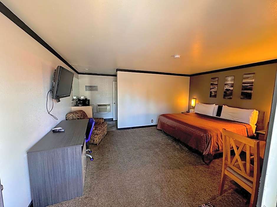 Cascade Lodge - Central Bend Retreat