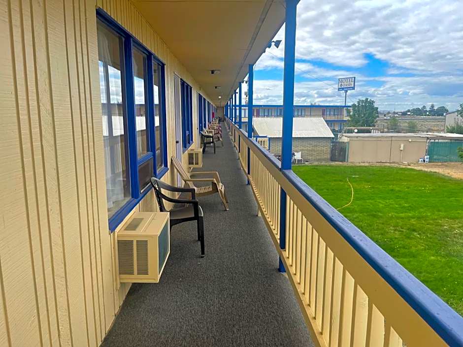 Motel Oasis
