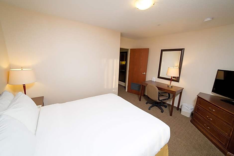 Holiday Inn Express & Suites Drayton Valley By IHG